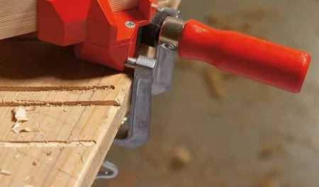 Зажим для стола LM10/5R8 100/50