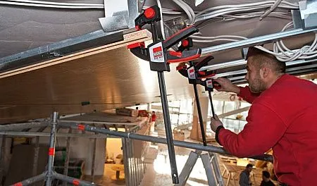 Струбцина для работы одной рукой EZS 900/80