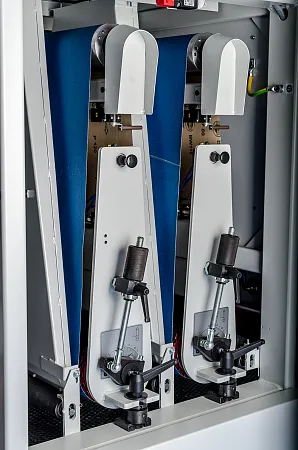 Станок для удаления окалины, грата, заусенцев