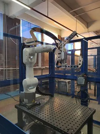 Лаборатория промышленной робототехники в Тульском государственном машиностроительном колледже имени Никиты Демидова