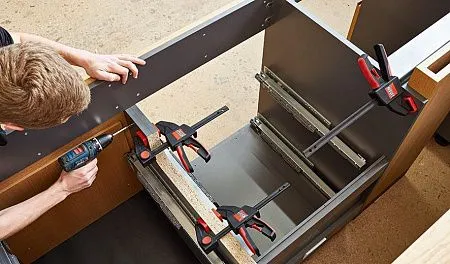 Струбцина для работы одной рукой EZL 150/80