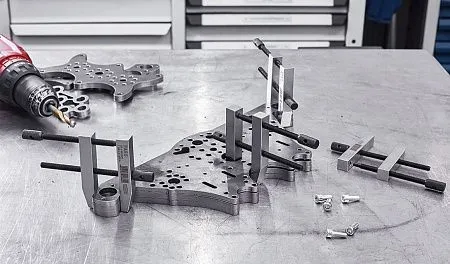 Параллельная струбцина PA 46/26