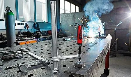 Зажимный элемент с фиксированной глубиной захвата  TW28 300/140 (рычажная рукоятка)