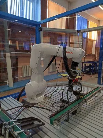 Лаборатория промышленной робототехники в Тульском государственном машиностроительном колледже имени Никиты Демидова