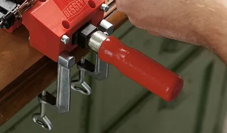 Зажим для стола LM10/5R8 100/50