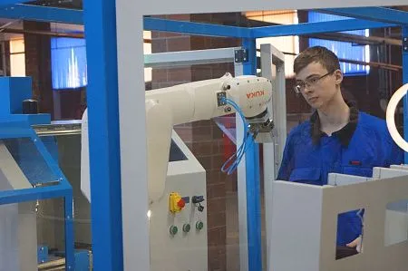 Лаборатория промышленной робототехники в Тульском государственном машиностроительном колледже имени Никиты Демидова