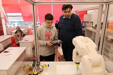 Учебный класс по робототехнике в АНО ДТ «Красноярский Кванториум»