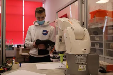 Учебный класс по робототехнике в АНО ДТ «Красноярский Кванториум»