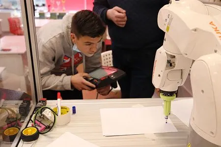 Учебный класс по робототехнике в АНО ДТ «Красноярский Кванториум»