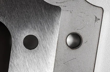 Станок для снятия заусенцев, грата и финишной обработки