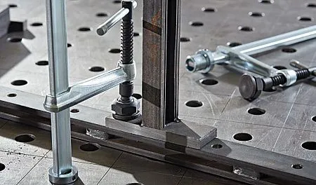 Зажимный элемент со специальной опорной пластиной TWM28 300/120