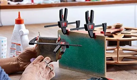 Струбцина для работы одной рукой EZL 150/80