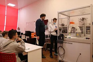 Учебный класс по робототехнике в АНО ДТ «Красноярский Кванториум»