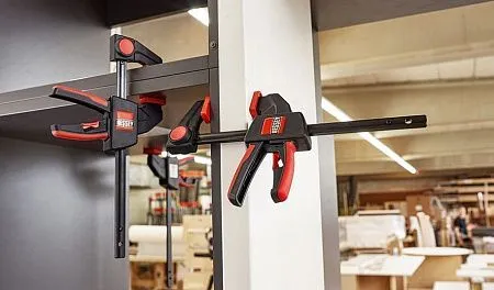 Струбцина для работы одной рукой EZL 150/80