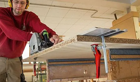 Цельностальная настольная струбцина с рычажной рукояткой GTRH 160/60